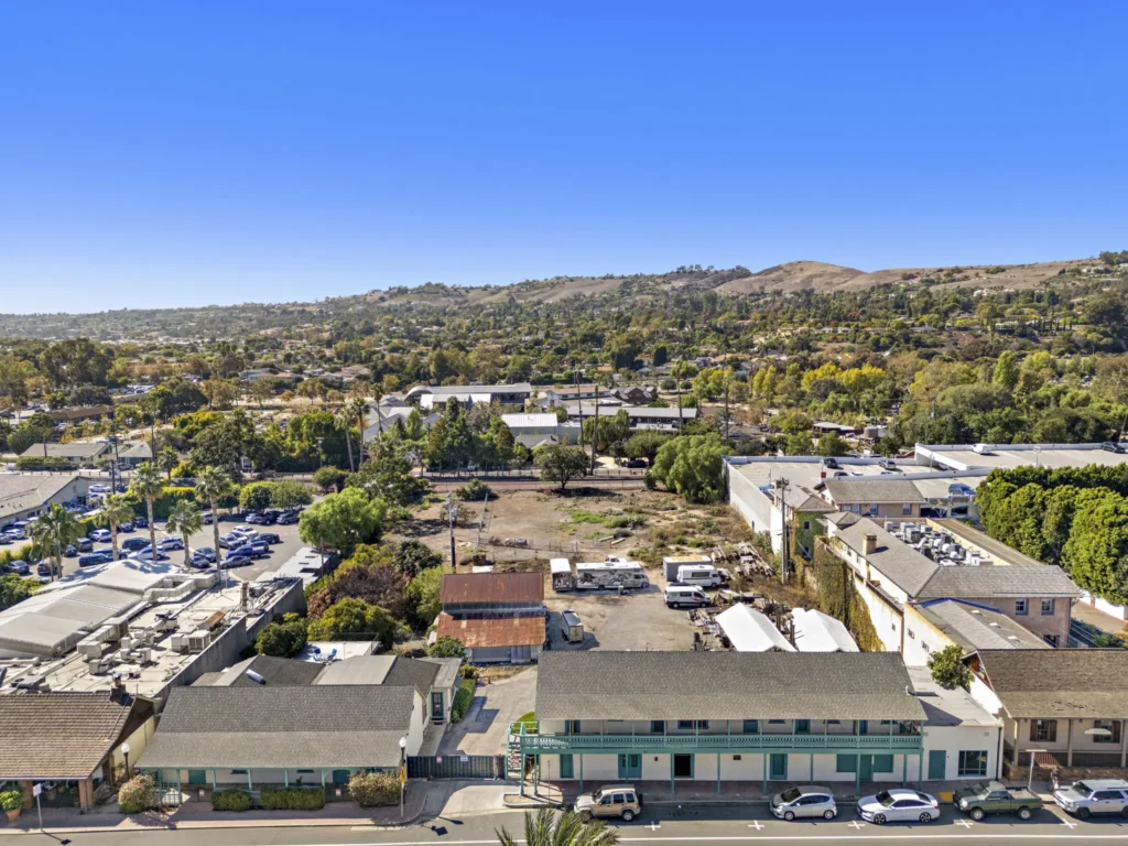 1-web-or-mls-31861 El Camino Real 1